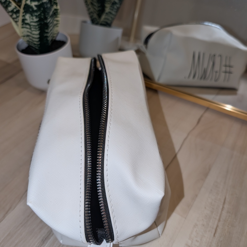 🖤💄 Rae Dunn White #GRWM Cosmetic Bag - Picture 6 of 7